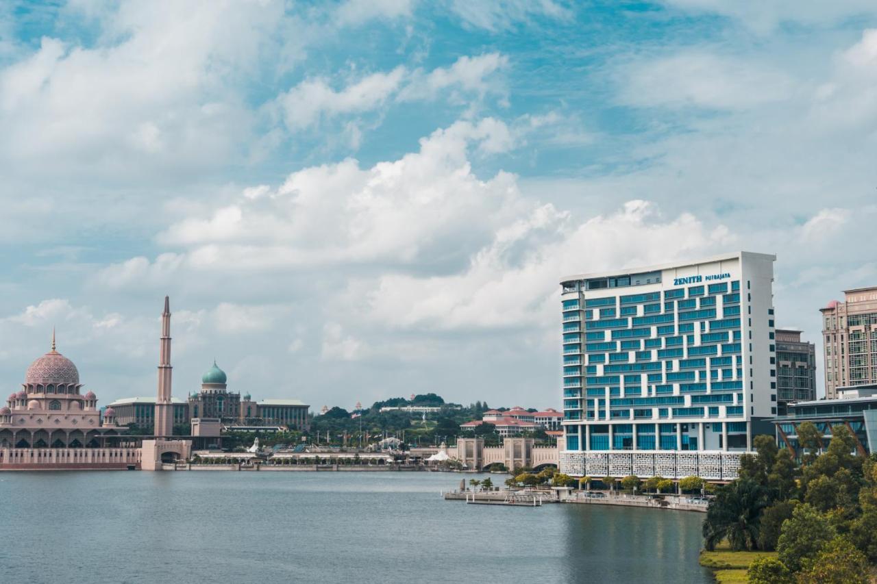 Zenith Hotel Πουτρατζάγια Εξωτερικό φωτογραφία Putrajaya skyline