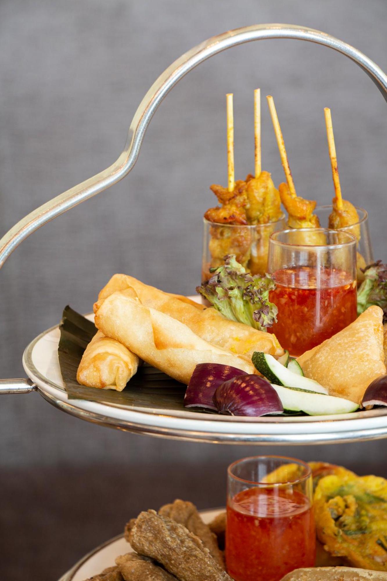 Zenith Hotel Πουτρατζάγια Εξωτερικό φωτογραφία Thai spring rolls