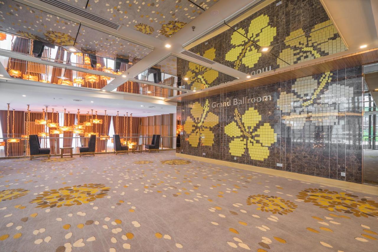 Zenith Hotel Πουτρατζάγια Εξωτερικό φωτογραφία The interior of the Opera Baltikum